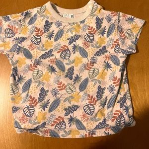 Uniqlo toddler 18-24months tshirt